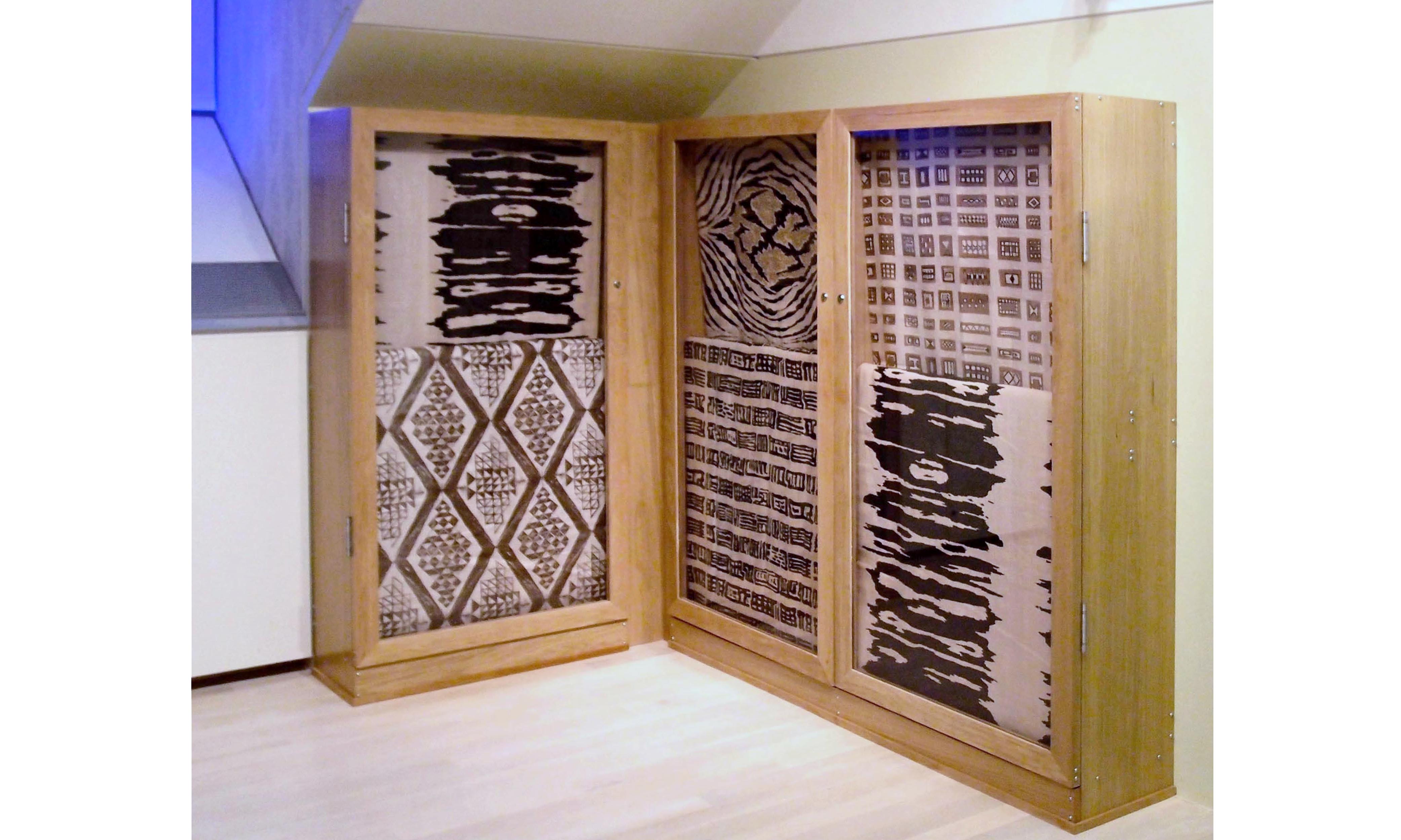 Oak cabinets for Compton Verney permanent exhibition thumbnail